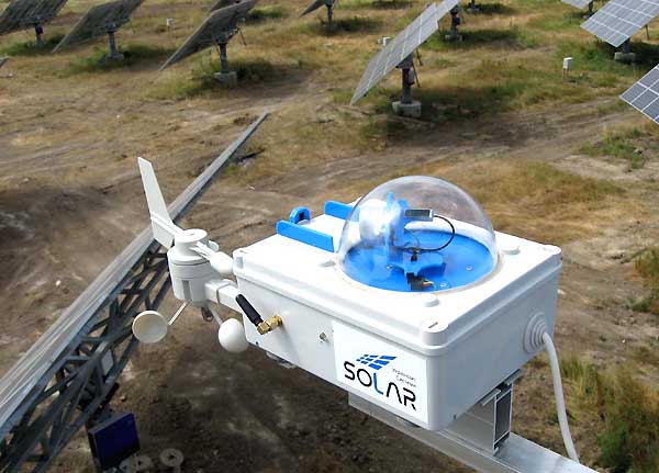 системи управління трекерами solar tracker control systems